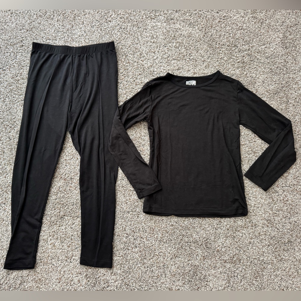 32 Degrees Kids Black base layer Set